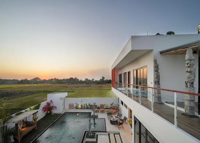 Kamalie Bali 4 Elegant Rooms, Rice Fields ,ocean , Pool, Jacuzzi, Rooftop And Staff To Take Care Of *