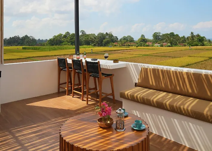 فيلة Kamalie Bali 4 Elegant Rooms, Rice Fields ,ocean , Pool, Jacuzzi, Rooftop And Staff To Take Care Of