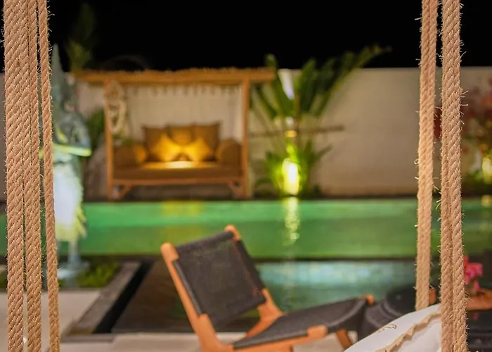 Kamalie Bali 4 Elegant Rooms, Rice Fields ,ocean , Pool, Jacuzzi, Rooftop And Staff To Take Care Of * تاناه لوت