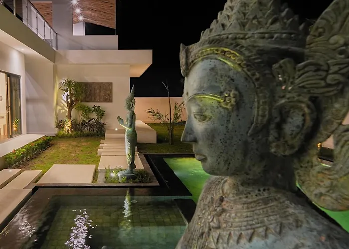 Kamalie Bali 4 Elegant Rooms, Rice Fields ,ocean , Pool, Jacuzzi, Rooftop And Staff To Take Care Of