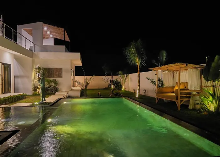 فيلة Kamalie Bali 4 Elegant Rooms, Rice Fields ,ocean , Pool, Jacuzzi, Rooftop And Staff To Take Care Of
