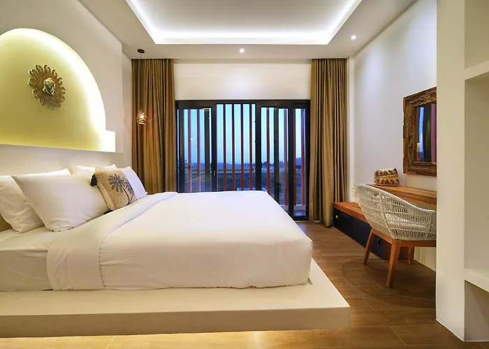 Kamalie Bali 4 Elegant Rooms, Rice Fields ,ocean , Pool, Jacuzzi, Rooftop And Staff To Take Care Of تاناه لوت