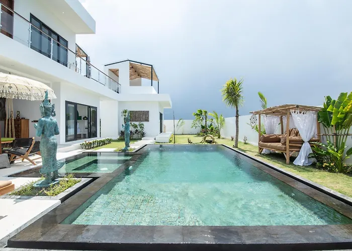 Kamalie Bali 4 Elegant Rooms, Rice Fields ,ocean , Pool, Jacuzzi, Rooftop And Staff To Take Care Of فيلة تاناه لوت